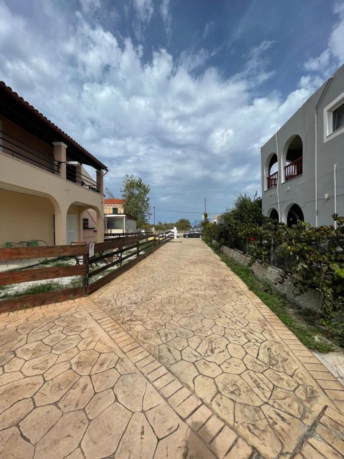Sea & River Apartments Сидари Екстериор снимка